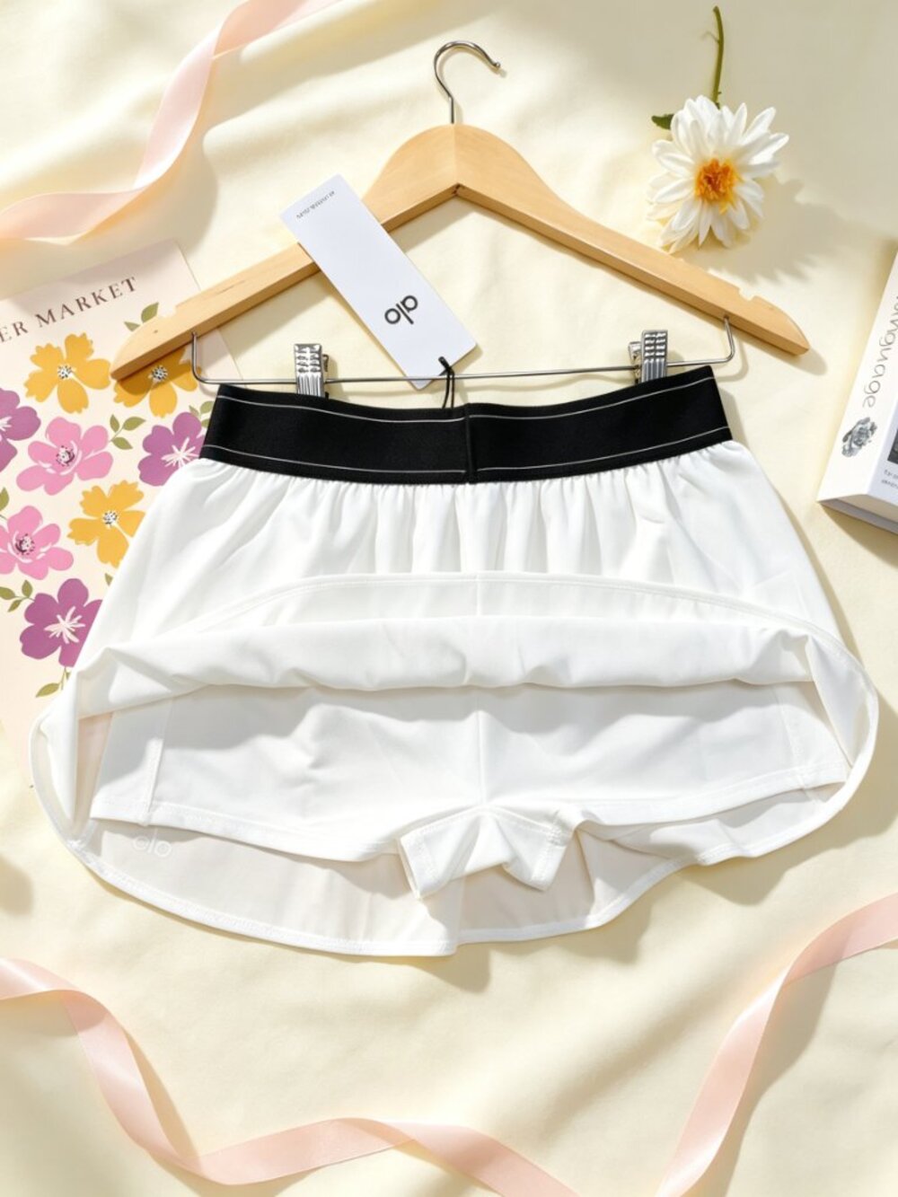 ALO Yoga Women's White Tennis Skirt✨New Sporty Chic Match Point - Picture 6 of 9